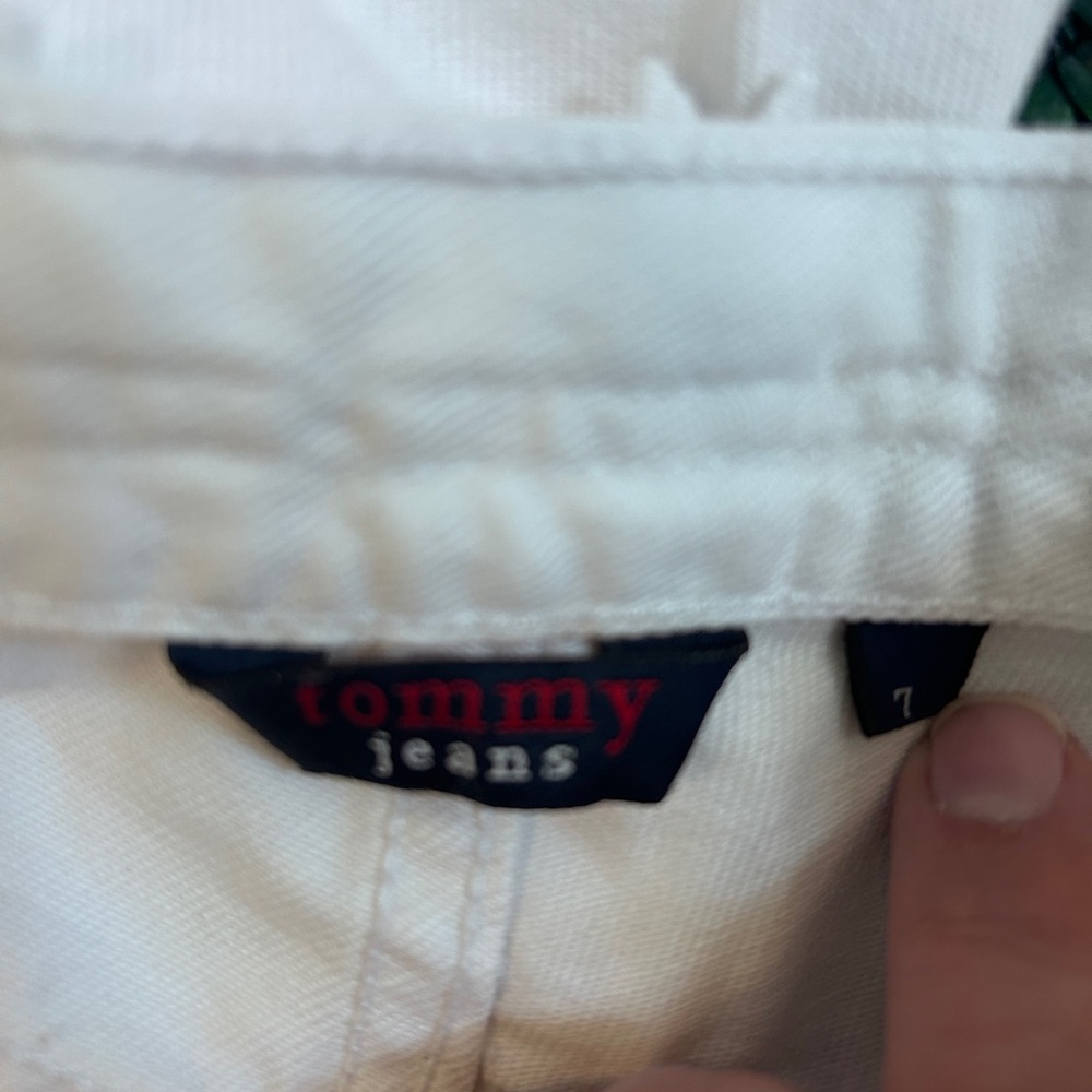 Tommy jeans EUC daisy embellishmented cropped jeans - Picture 3 of 5